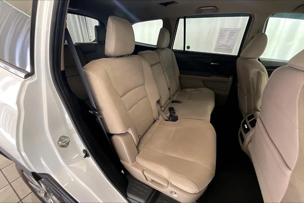 used 2021 Honda Pilot car, priced at $27,900