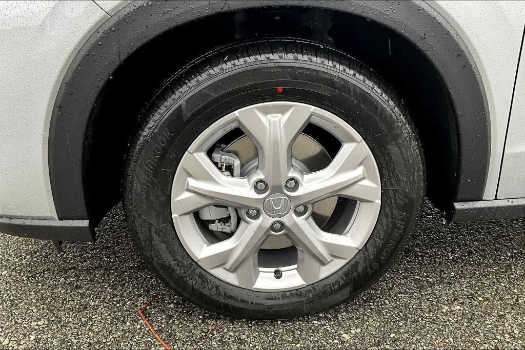 new 2025 Honda HR-V car, priced at $28,295