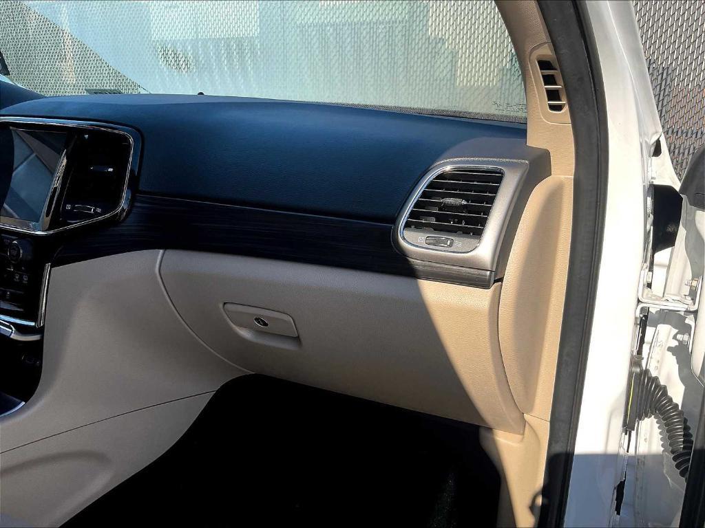 used 2022 Jeep Grand Cherokee WK car, priced at $27,250