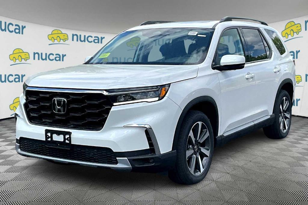 new 2025 Honda Pilot car, priced at $54,985