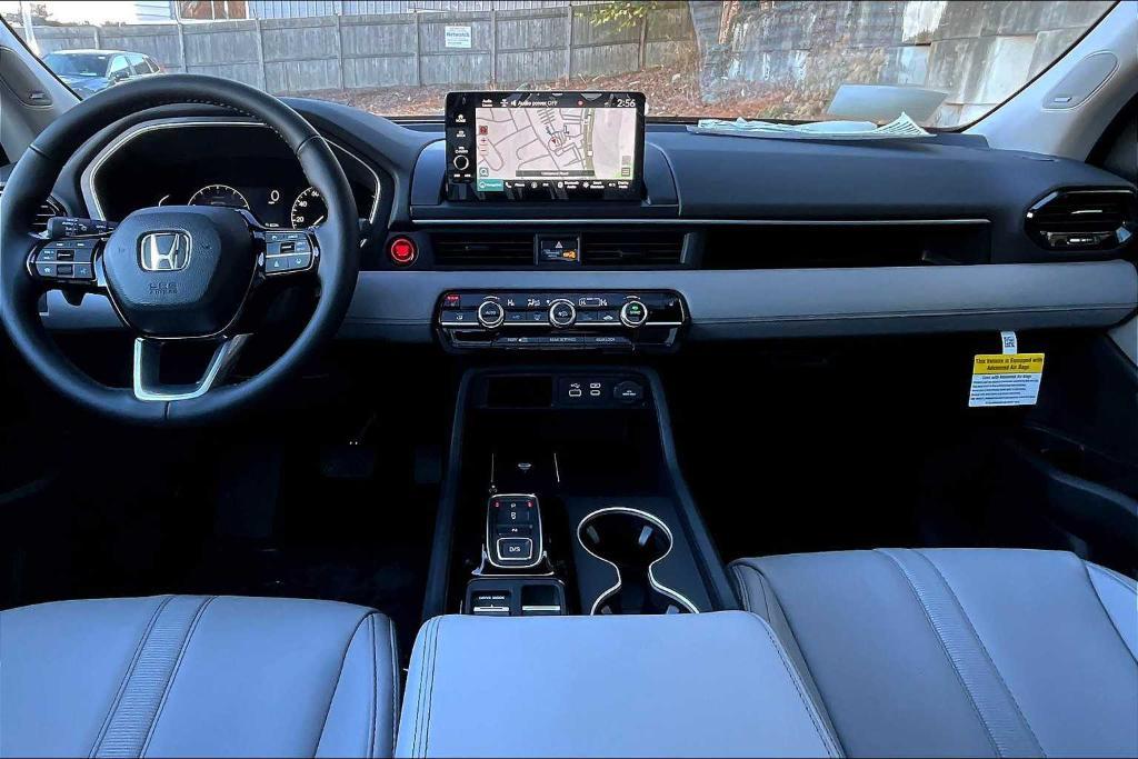 new 2025 Honda Pilot car, priced at $51,780