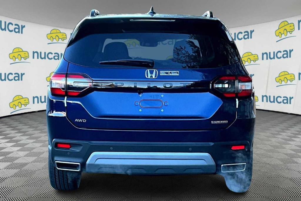 new 2025 Honda Pilot car, priced at $51,780