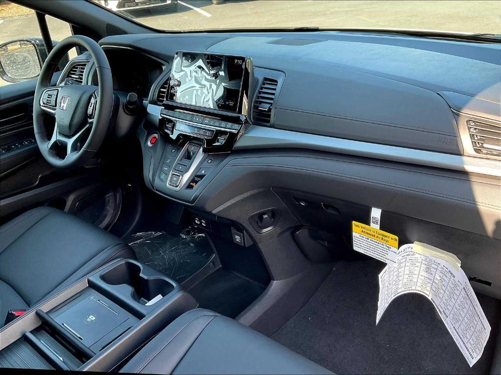new 2026 Honda Odyssey car, priced at $44,295