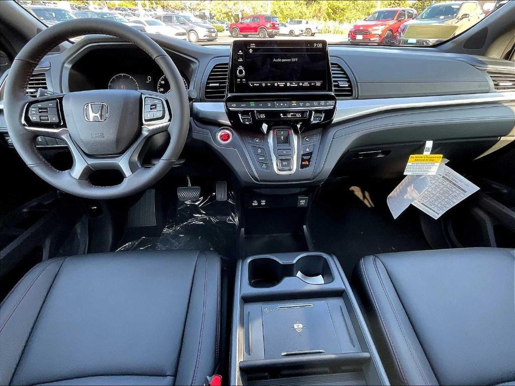 new 2026 Honda Odyssey car, priced at $44,295