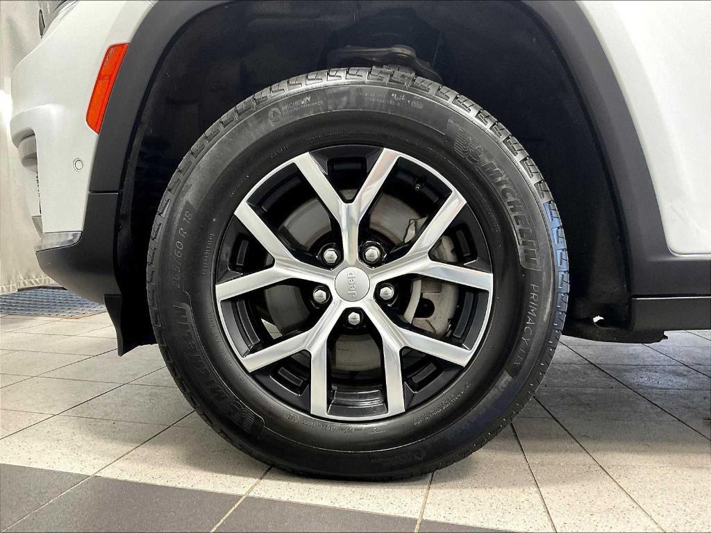 used 2024 Jeep Grand Cherokee L car, priced at $36,650