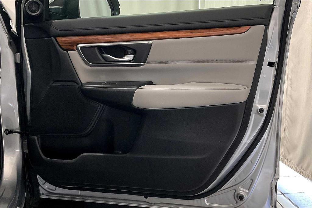 used 2022 Honda CR-V car, priced at $30,900
