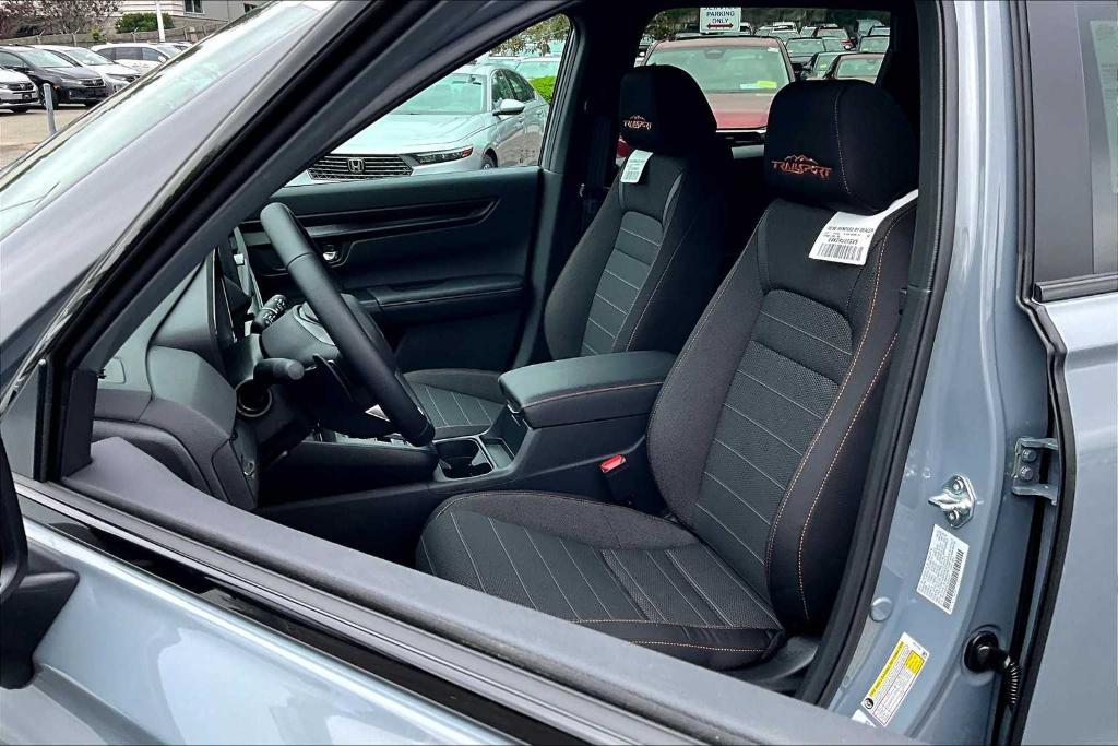 new 2026 Honda CR-V Hybrid car, priced at $39,999