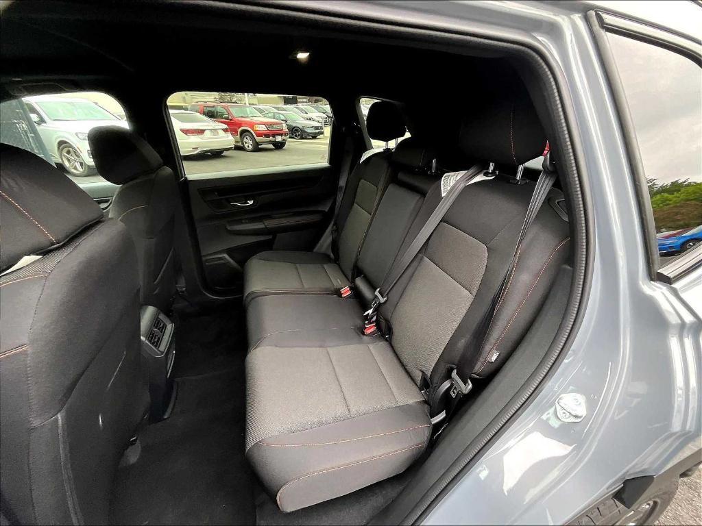new 2026 Honda CR-V Hybrid car, priced at $40,650