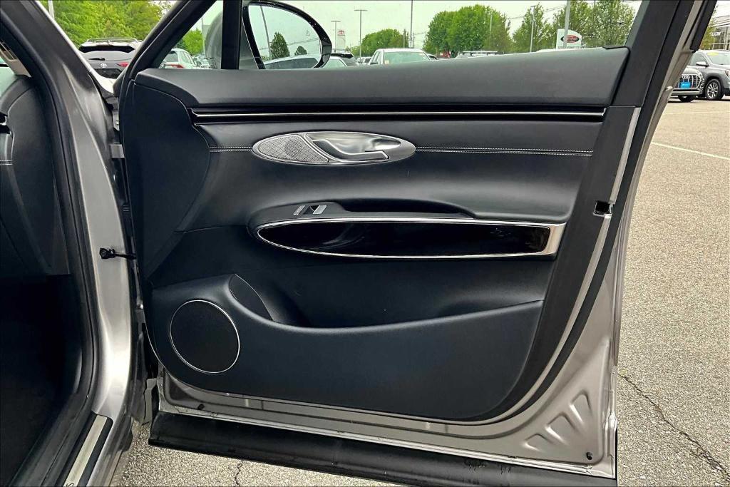 used 2025 Genesis GV70 car, priced at $40,300