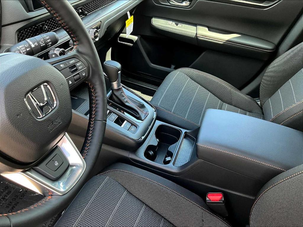 new 2026 Honda CR-V Hybrid car, priced at $40,195