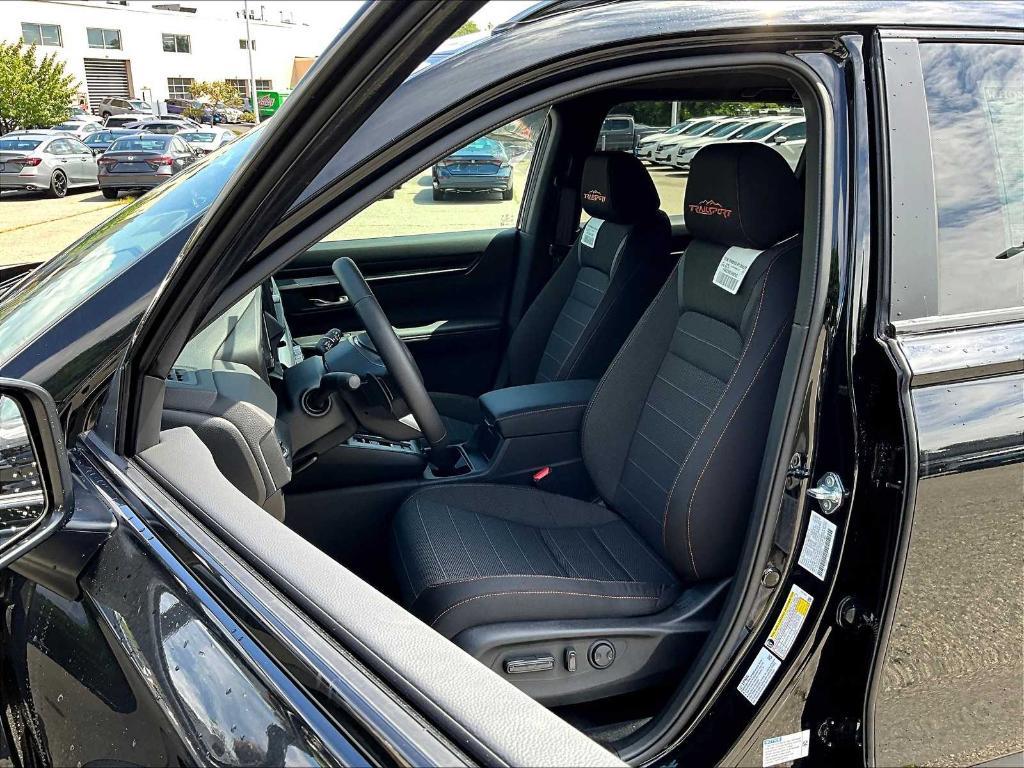 new 2026 Honda CR-V Hybrid car, priced at $40,195