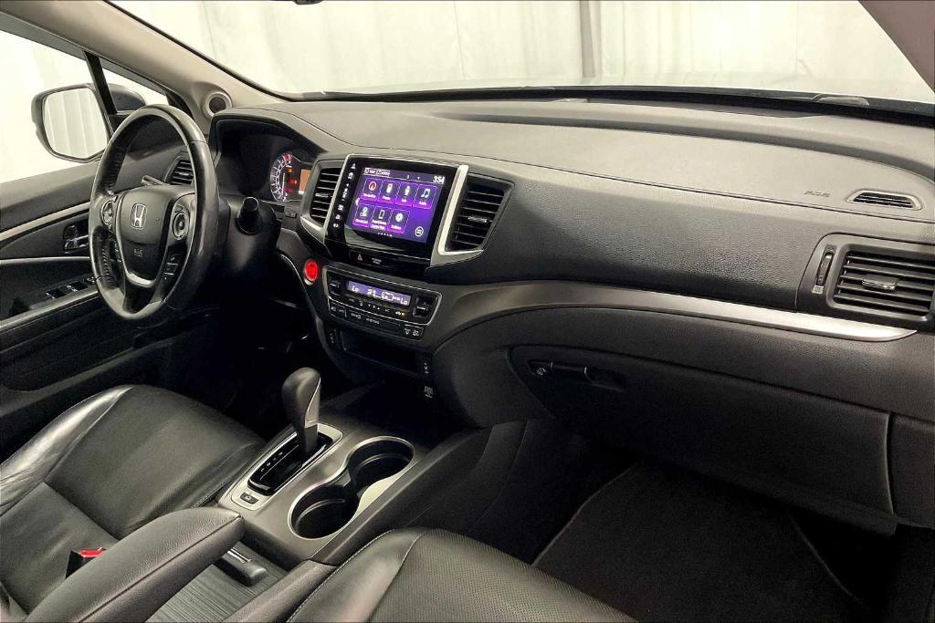 used 2019 Honda Ridgeline car, priced at $28,750