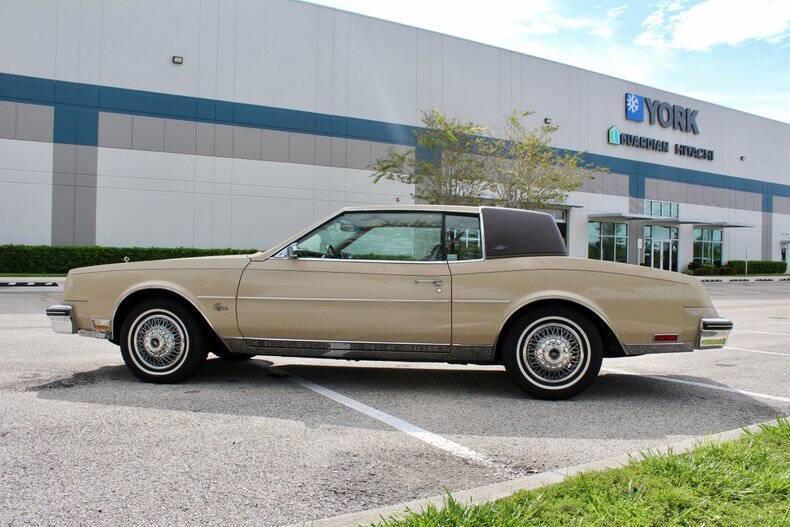 used 1985 Buick Riviera car, priced at $29,950