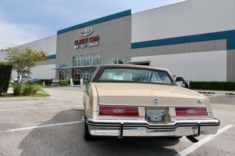 used 1985 Buick Riviera car, priced at $29,950