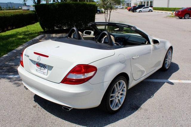 used 2007 Mercedes-Benz SLK-Class car, priced at $14,900