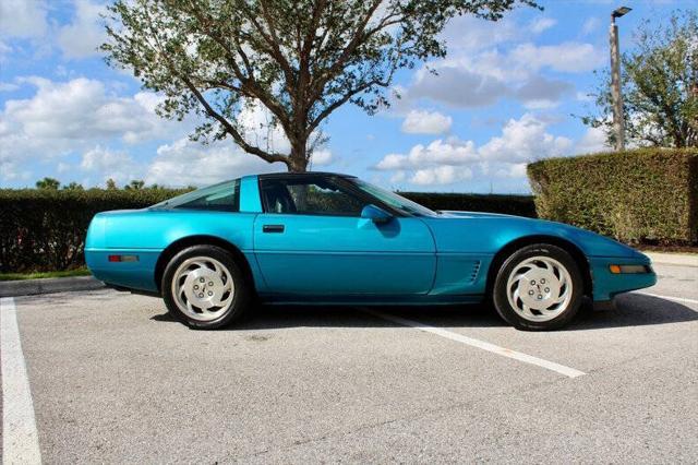 used 1995 Chevrolet Corvette car, priced at $23,900