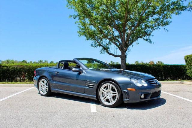 used 2008 Mercedes-Benz SL-Class car, priced at $39,900