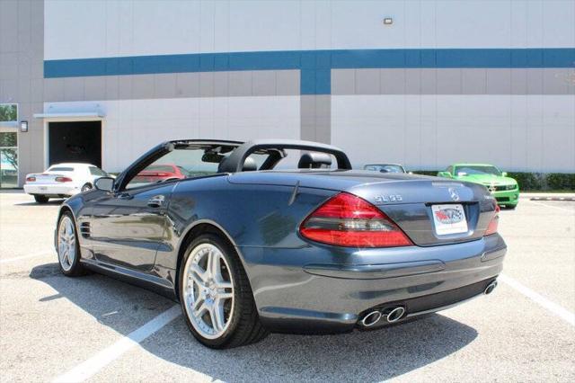 used 2008 Mercedes-Benz SL-Class car, priced at $39,900