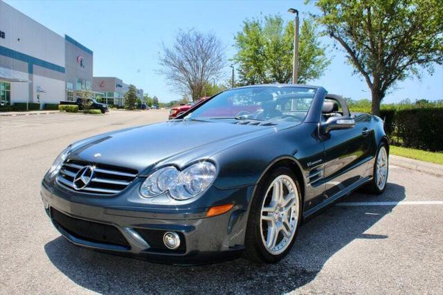 used 2008 Mercedes-Benz SL-Class car, priced at $39,900