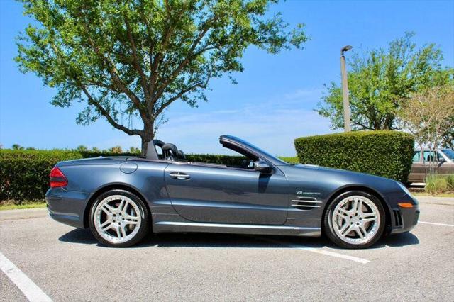 used 2008 Mercedes-Benz SL-Class car, priced at $39,900