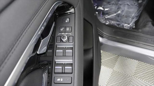 used 2020 Land Rover Range Rover Evoque car, priced at $27,898