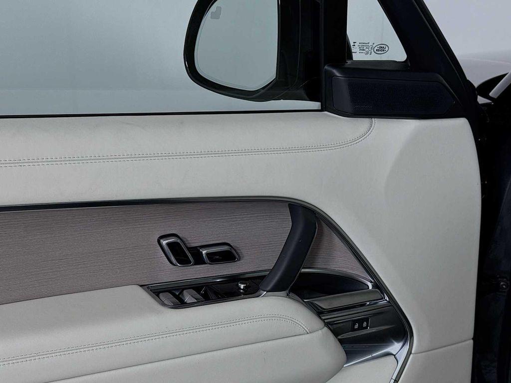 new 2025 Land Rover Range Rover car, priced at $160,205