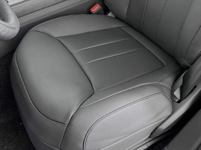 new 2025 Land Rover Range Rover car, priced at $158,100