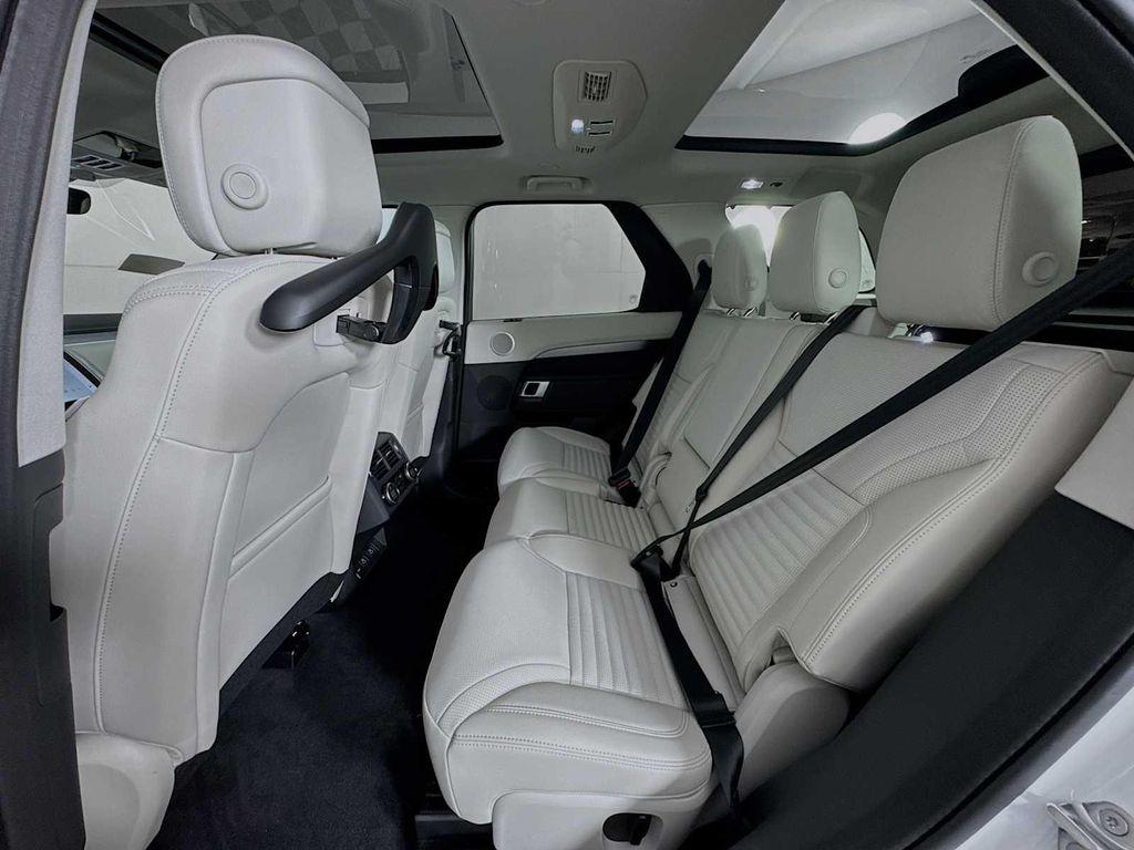 new 2025 Land Rover Discovery car, priced at $79,453