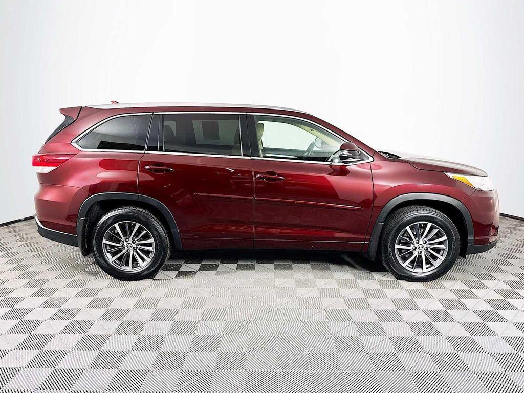 used 2017 Toyota Highlander car, priced at $24,498