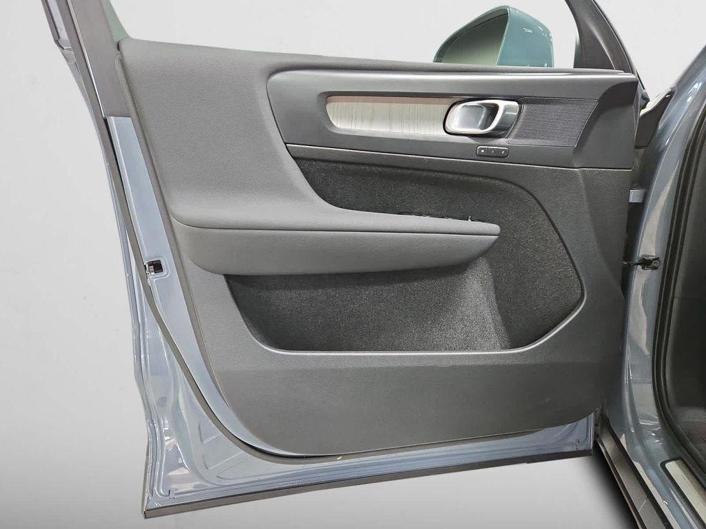 used 2023 Volvo XC40 car, priced at $30,498