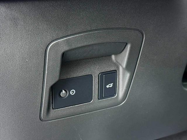 used 2022 Land Rover Range Rover Velar car, priced at $43,998