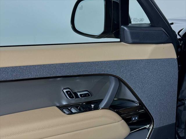 new 2025 Land Rover Range Rover Sport car, priced at $93,185