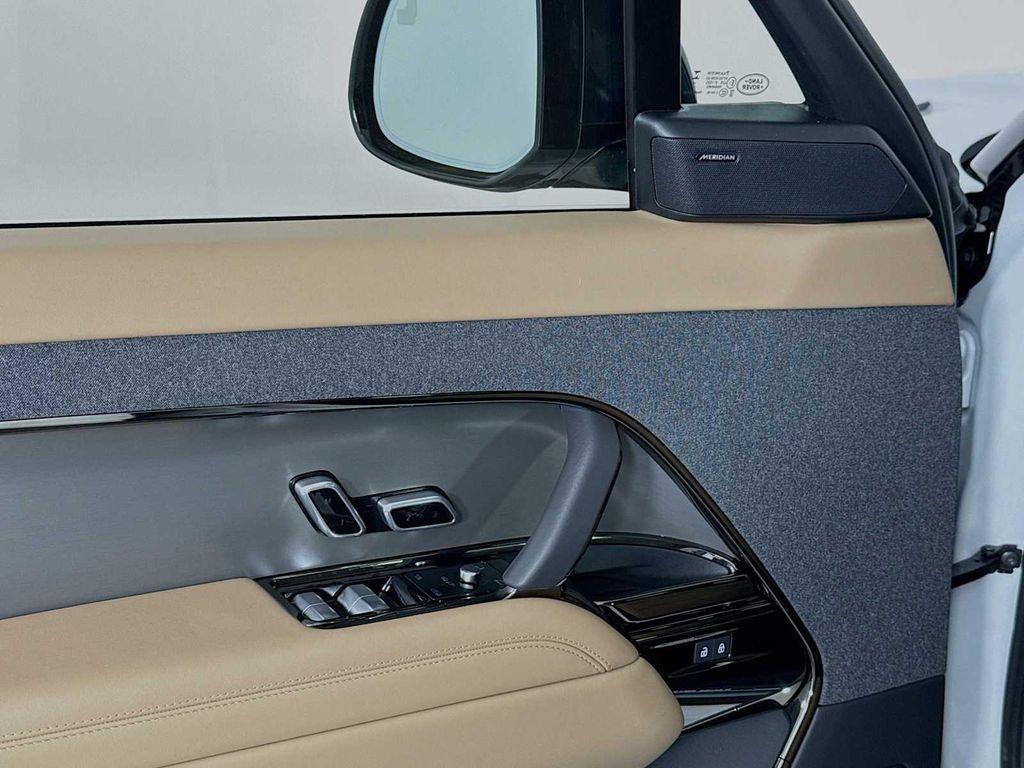 new 2025 Land Rover Range Rover Sport car, priced at $89,575