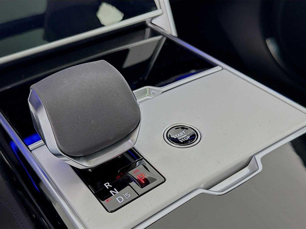 new 2025 Land Rover Range Rover car, priced at $128,910