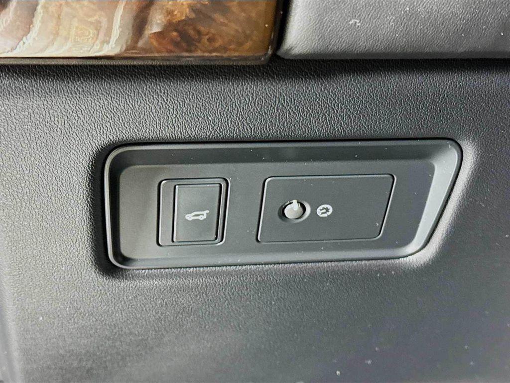 used 2020 Land Rover Range Rover car, priced at $40,497