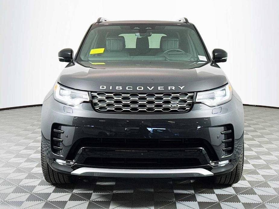 new 2024 Land Rover Discovery car, priced at $89,308