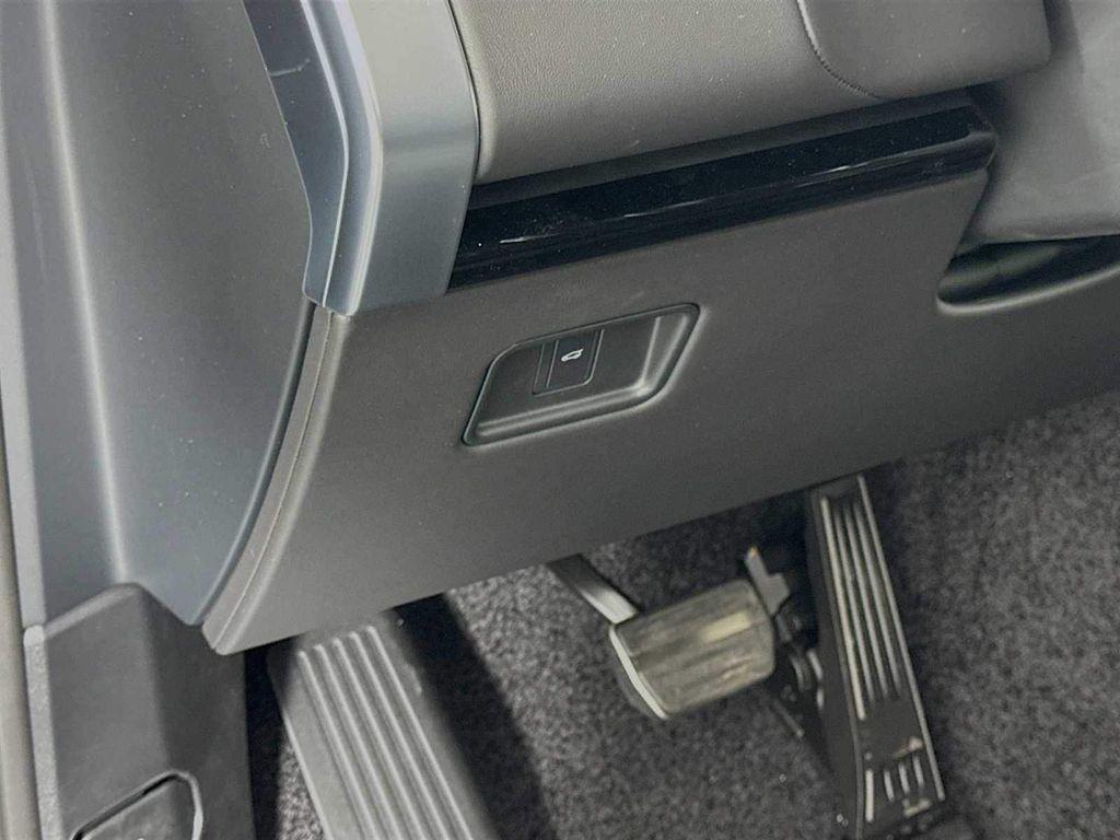 new 2025 Land Rover Range Rover car