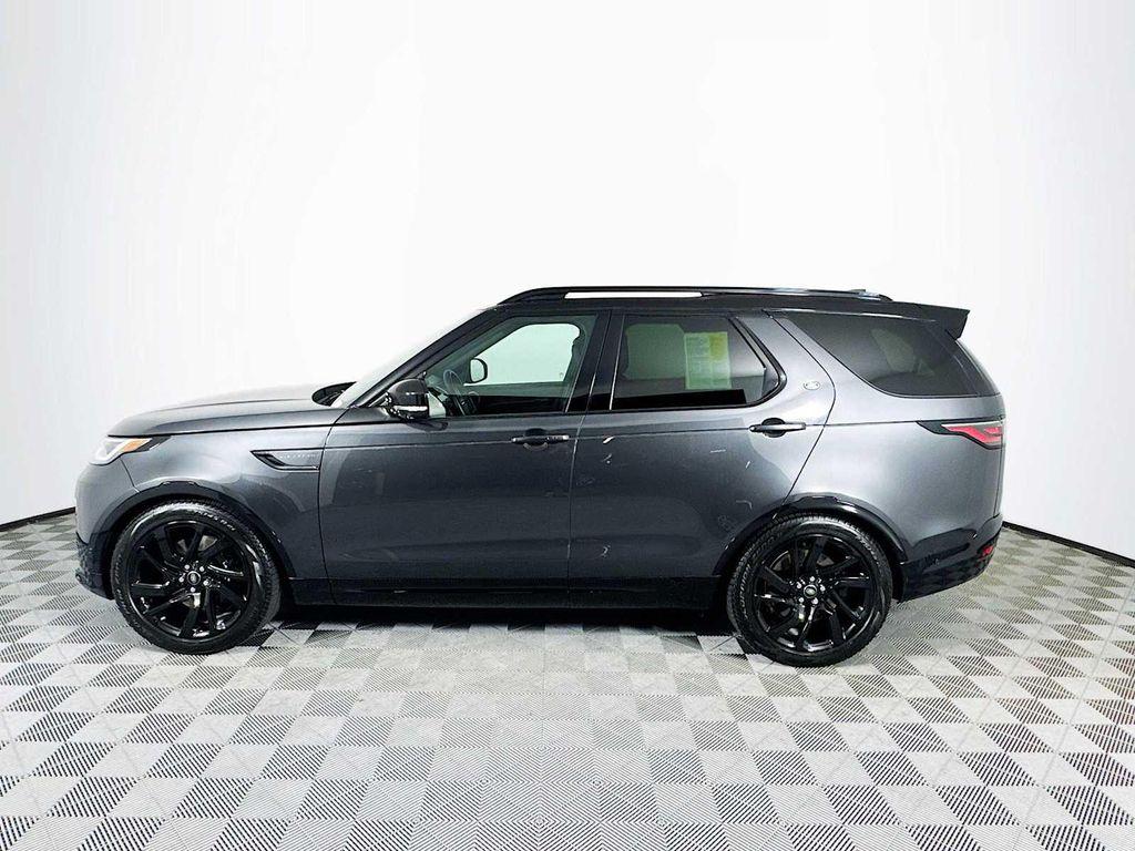 used 2024 Land Rover Discovery car, priced at $67,497