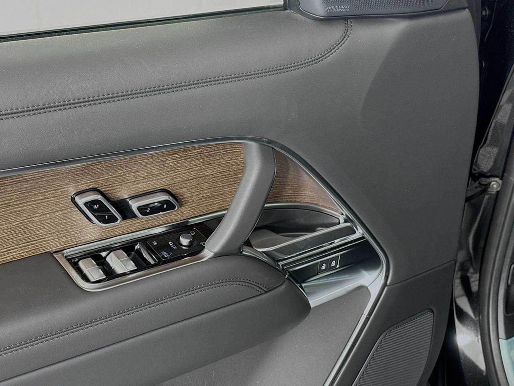 new 2025 Land Rover Range Rover car