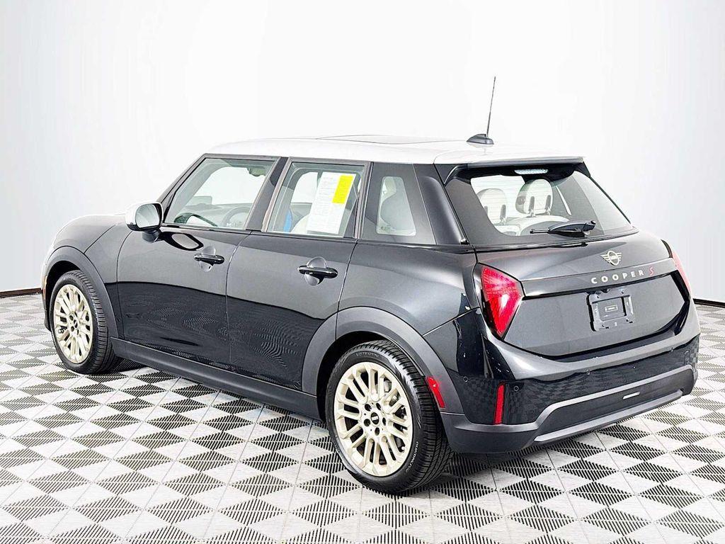 used 2025 MINI Hardtop car, priced at $31,798