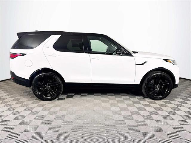 new 2025 Land Rover Discovery car, priced at $79,818