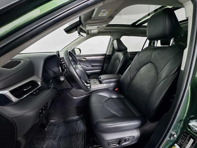 used 2023 Toyota Highlander Hybrid car, priced at $50,998