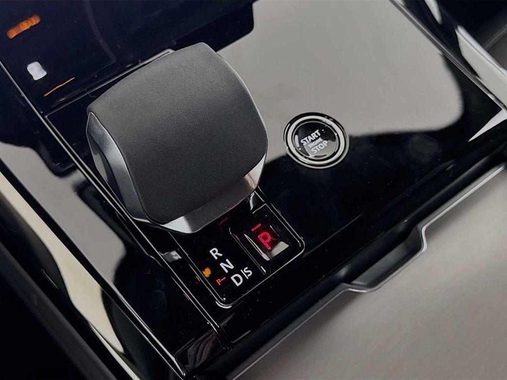 new 2025 Land Rover Range Rover Sport car, priced at $102,400