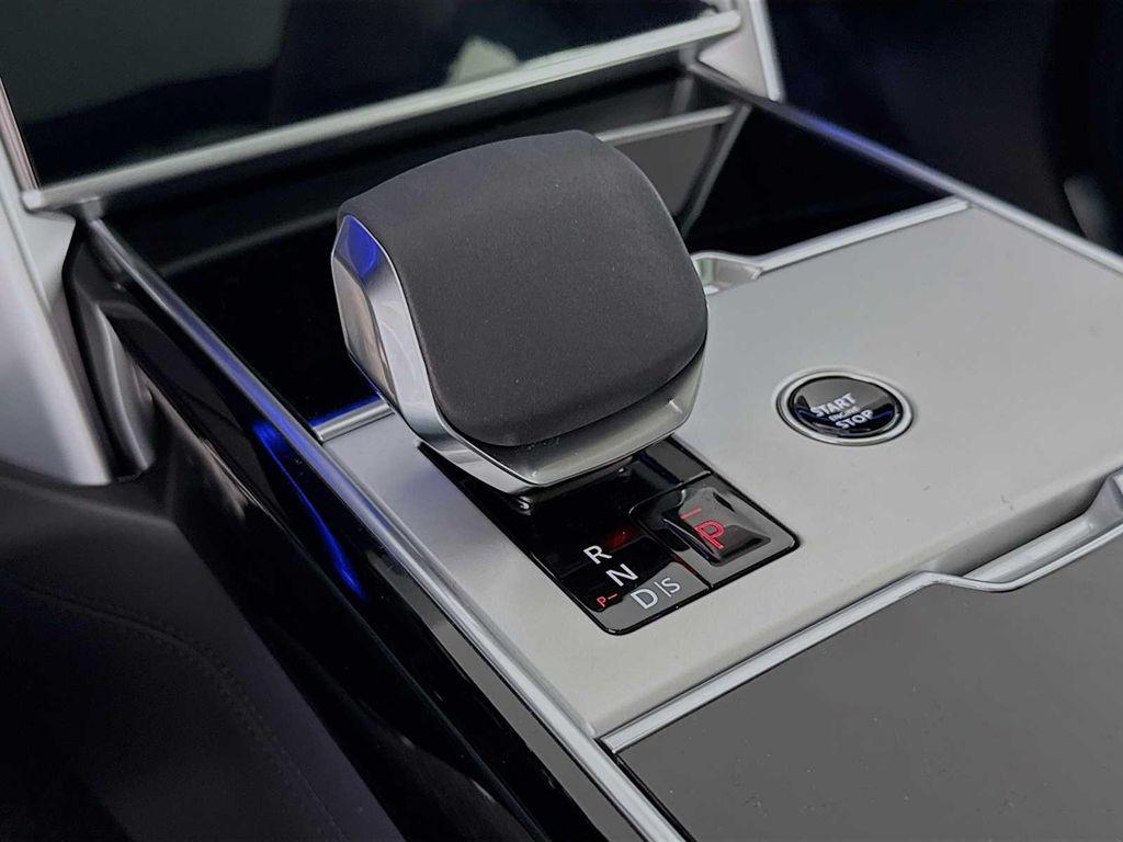 new 2025 Land Rover Range Rover car, priced at $128,910