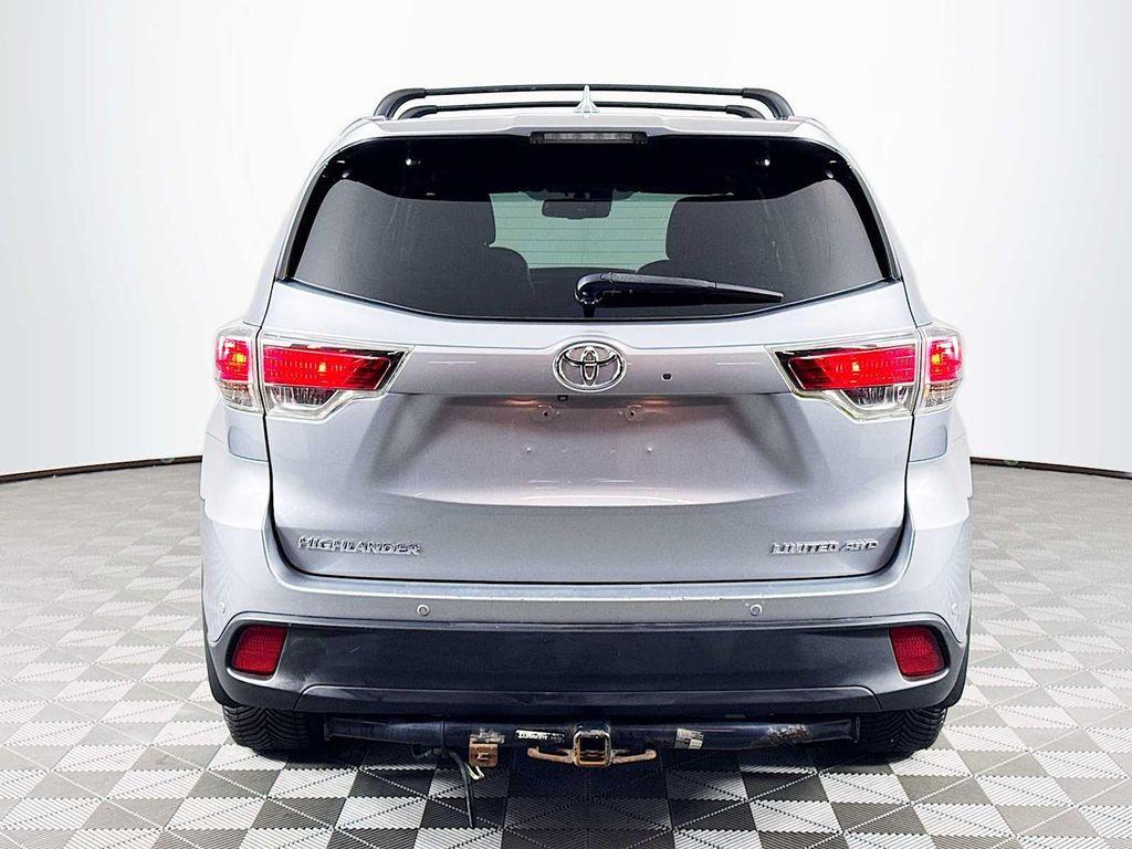 used 2015 Toyota Highlander car, priced at $15,998