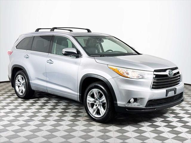 used 2015 Toyota Highlander car, priced at $18,998