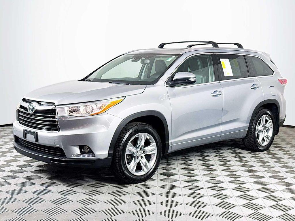 used 2015 Toyota Highlander car, priced at $15,998