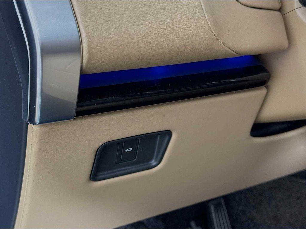 new 2025 Land Rover Range Rover car