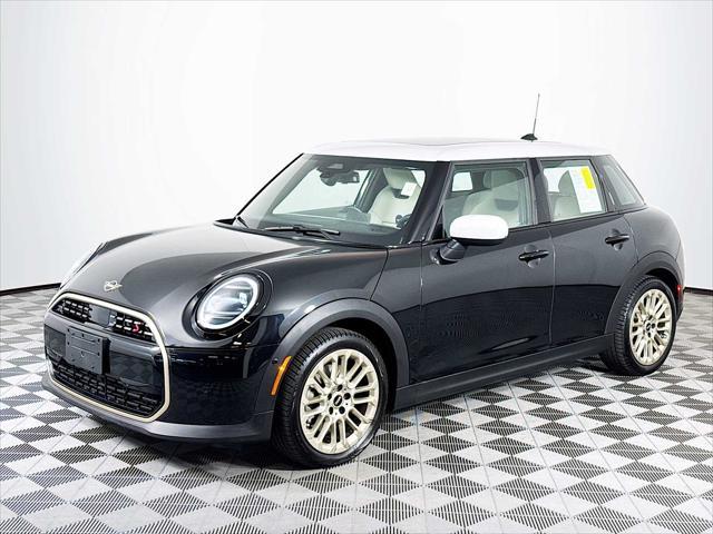 used 2025 MINI Hardtop car, priced at $32,498
