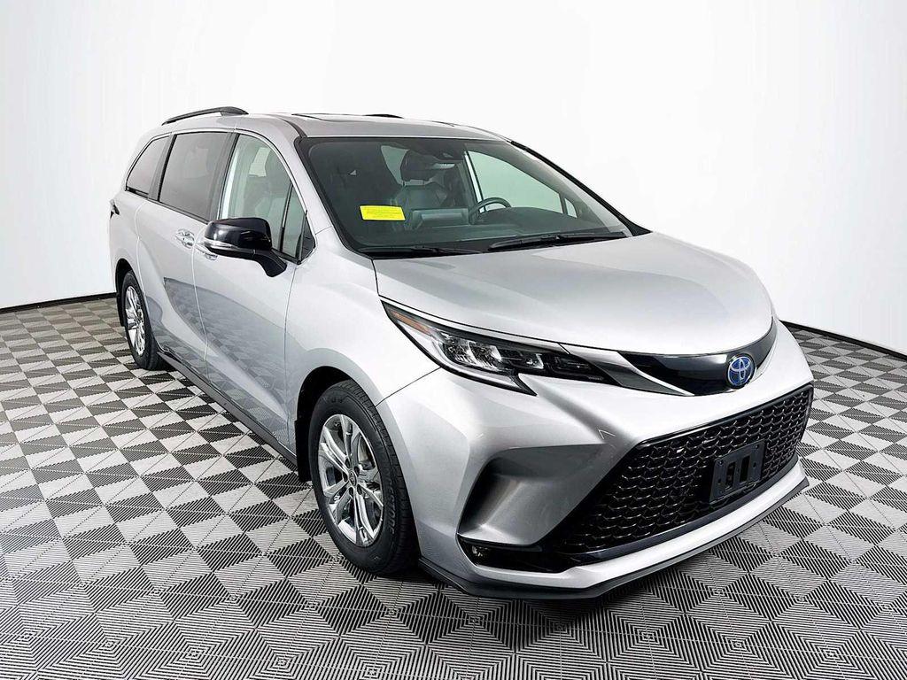 used 2023 Toyota Sienna car, priced at $42,598
